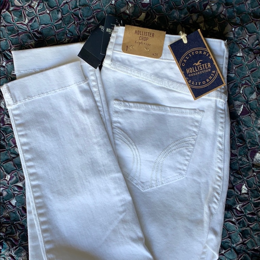 NWT Hollister High Rise Crop